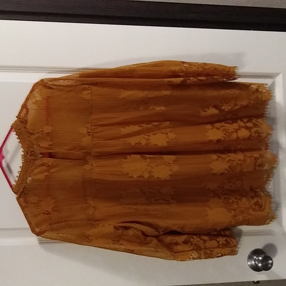Blouse - Picture 2 of 3